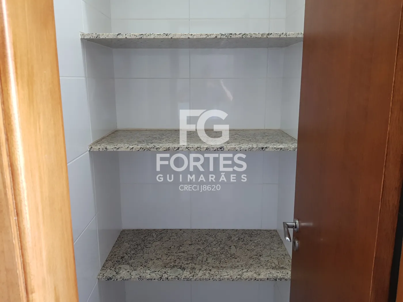Alugar Apartamentos / Padr&atilde;o em Ribeir&atilde;o Preto R$ 4.000,00 - Foto 21
