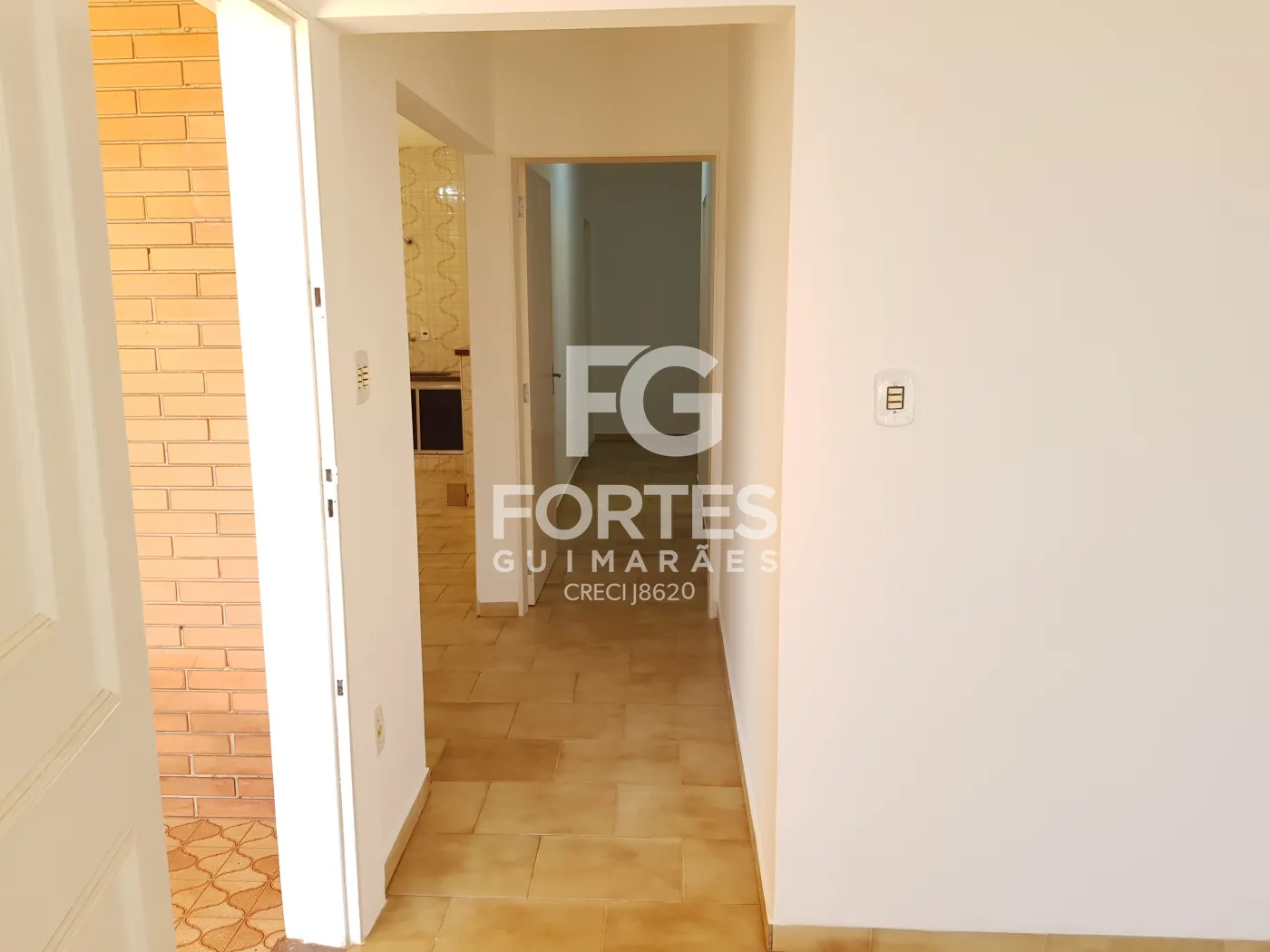 Alugar Casas / Padr&atilde;o em Ribeir&atilde;o Preto R$ 3.000,00 - Foto 8