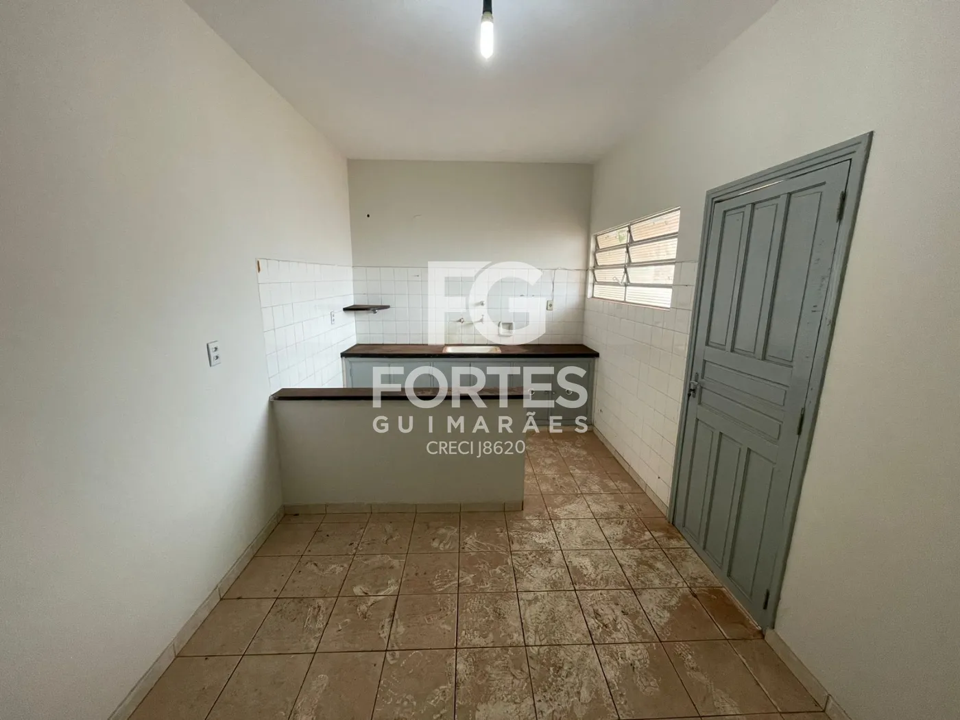 Alugar Comercial / Sal&atilde;o em Ribeir&atilde;o Preto R$ 2.500,00 - Foto 3