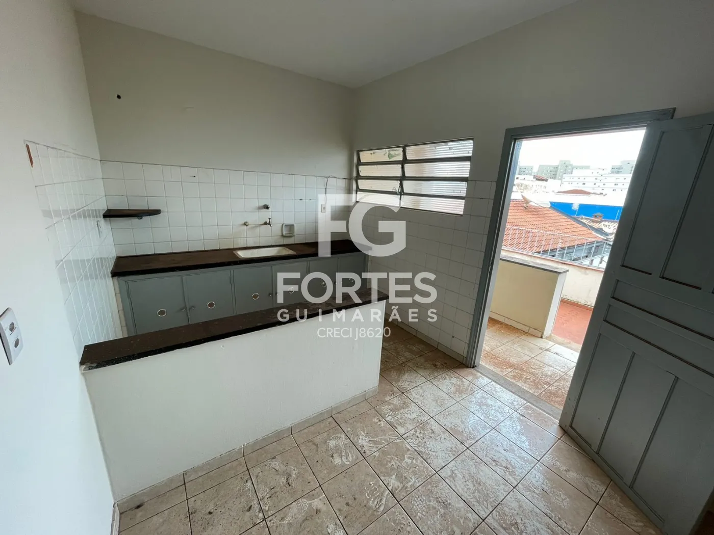 Alugar Comercial / Sal&atilde;o em Ribeir&atilde;o Preto R$ 2.500,00 - Foto 4