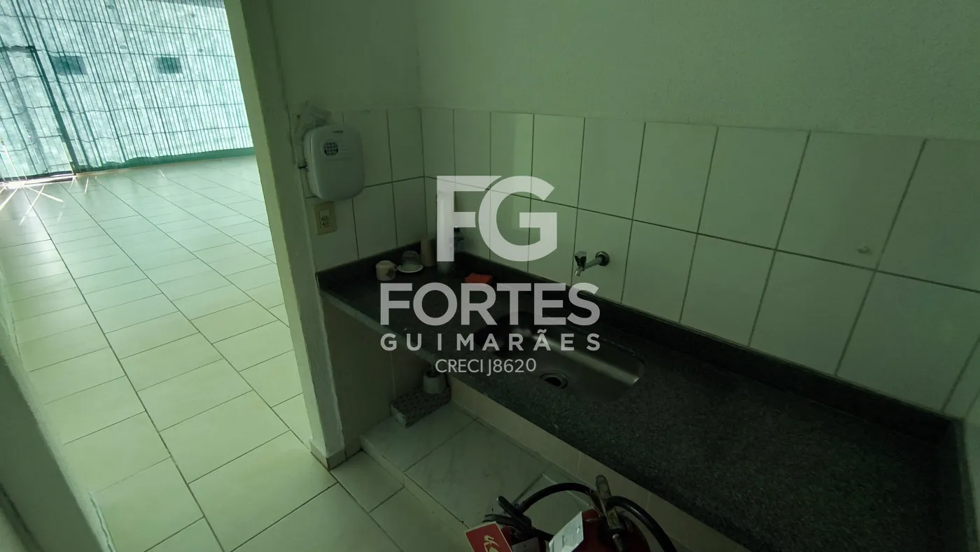 Alugar Comercial / Sal&atilde;o em Ribeir&atilde;o Preto R$ 3.300,00 - Foto 15