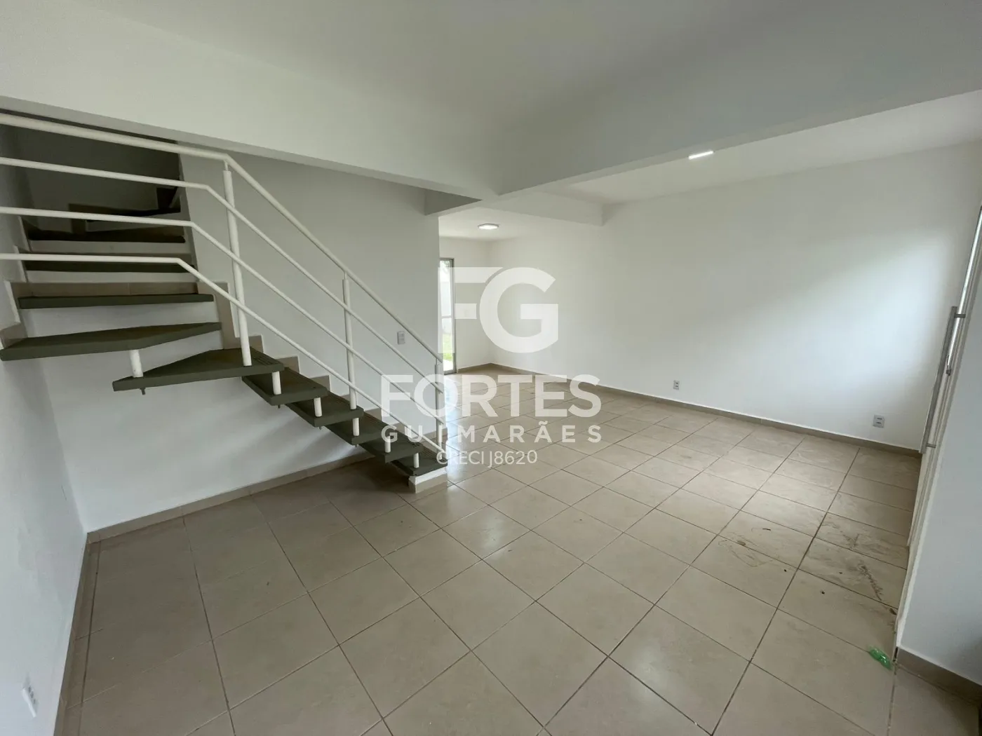 Alugar Casas / Condom&iacute;nio em Ribeir&atilde;o Preto R$ 3.100,00 - Foto 2