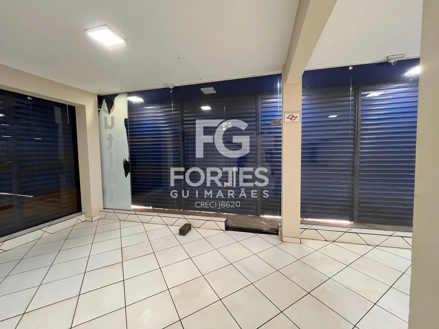 Alugar Comercial / Sal&atilde;o em Ribeir&atilde;o Preto R$ 16.500,00 - Foto 1