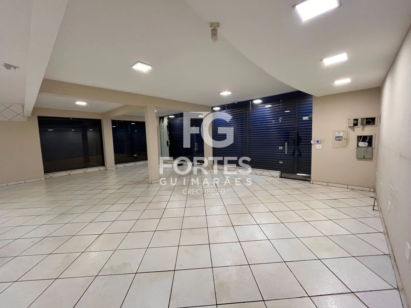Alugar Comercial / Sal&atilde;o em Ribeir&atilde;o Preto R$ 16.500,00 - Foto 3