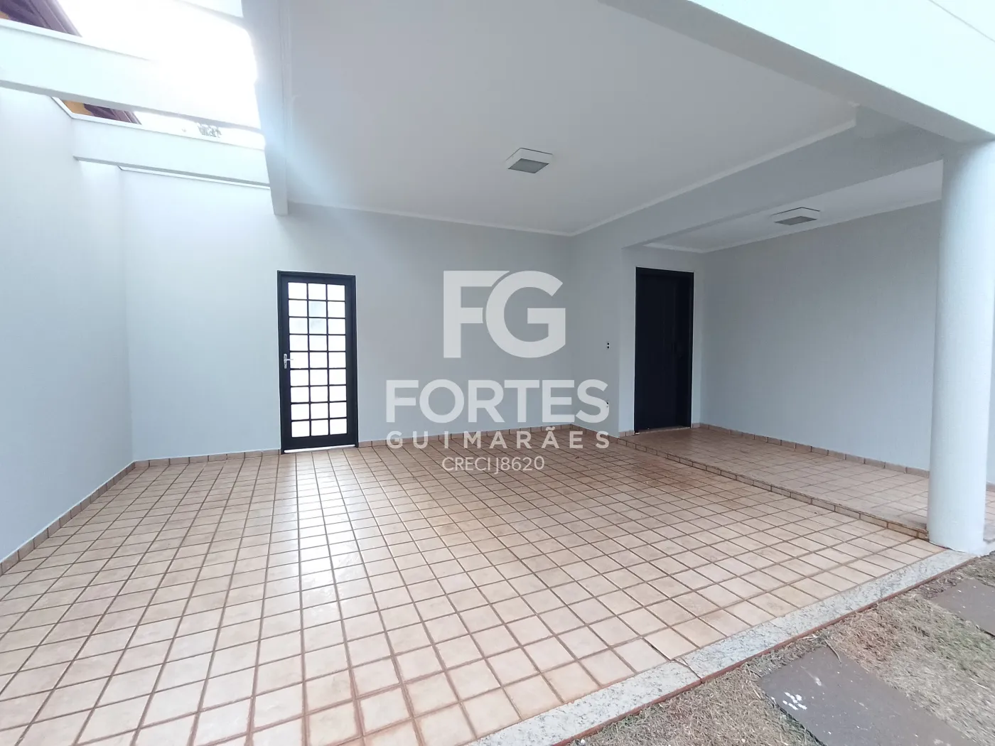 Alugar Casas / Condom&iacute;nio em Bonfim Paulista R$ 5.500,00 - Foto 2