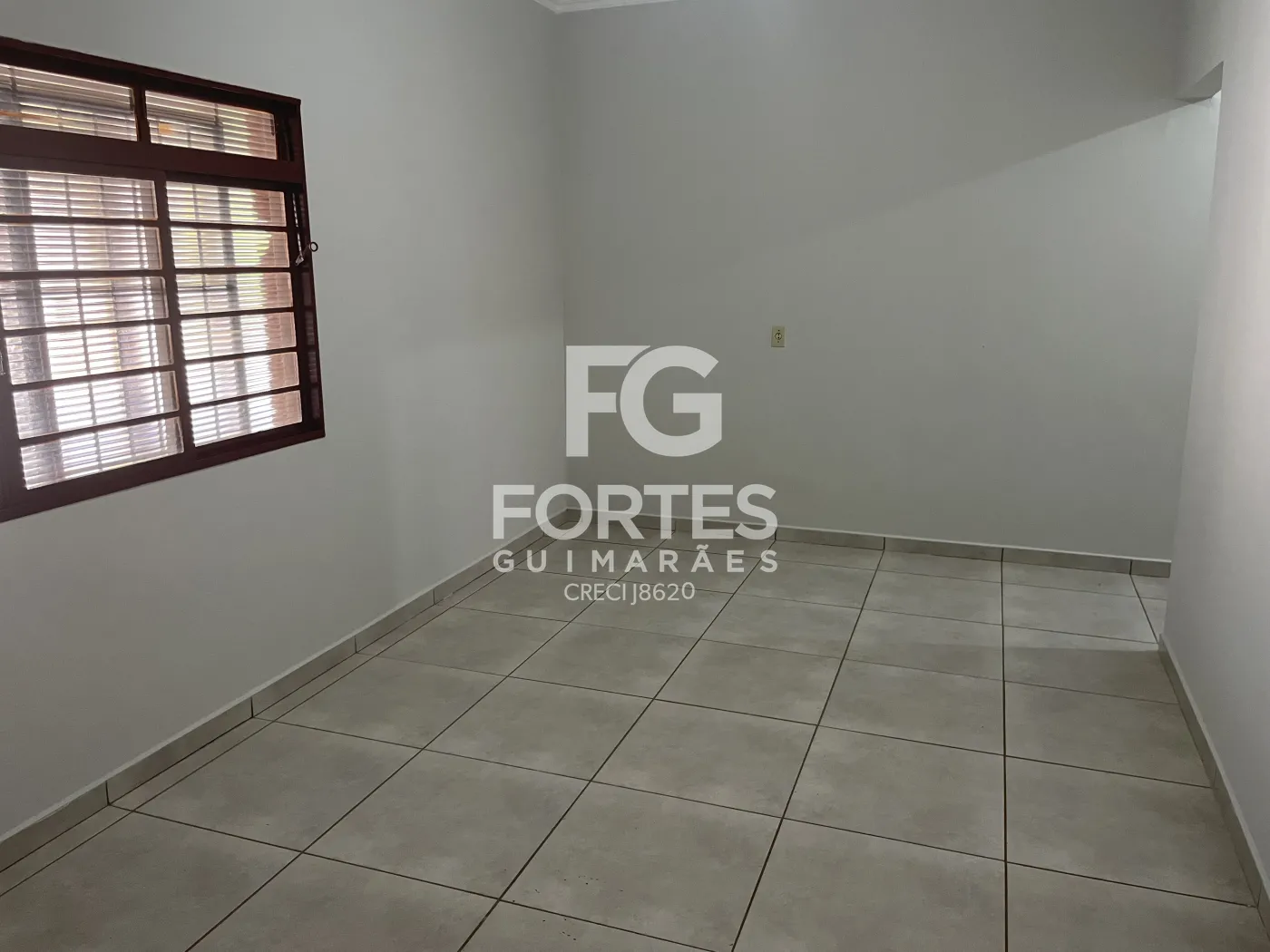 Alugar Casas / Padr&atilde;o em Ribeir&atilde;o Preto R$ 2.000,00 - Foto 6