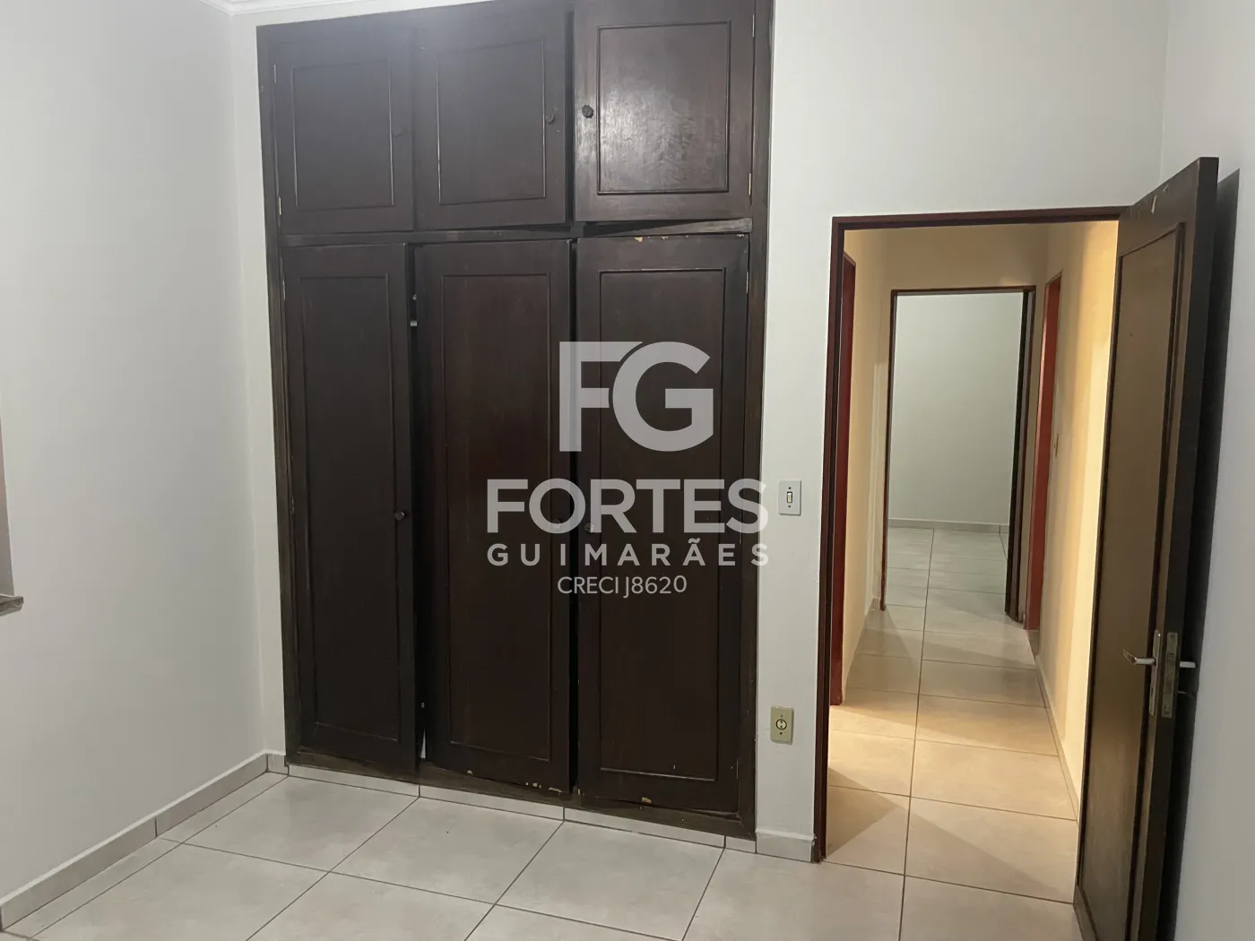 Alugar Casas / Padr&atilde;o em Ribeir&atilde;o Preto R$ 2.000,00 - Foto 28