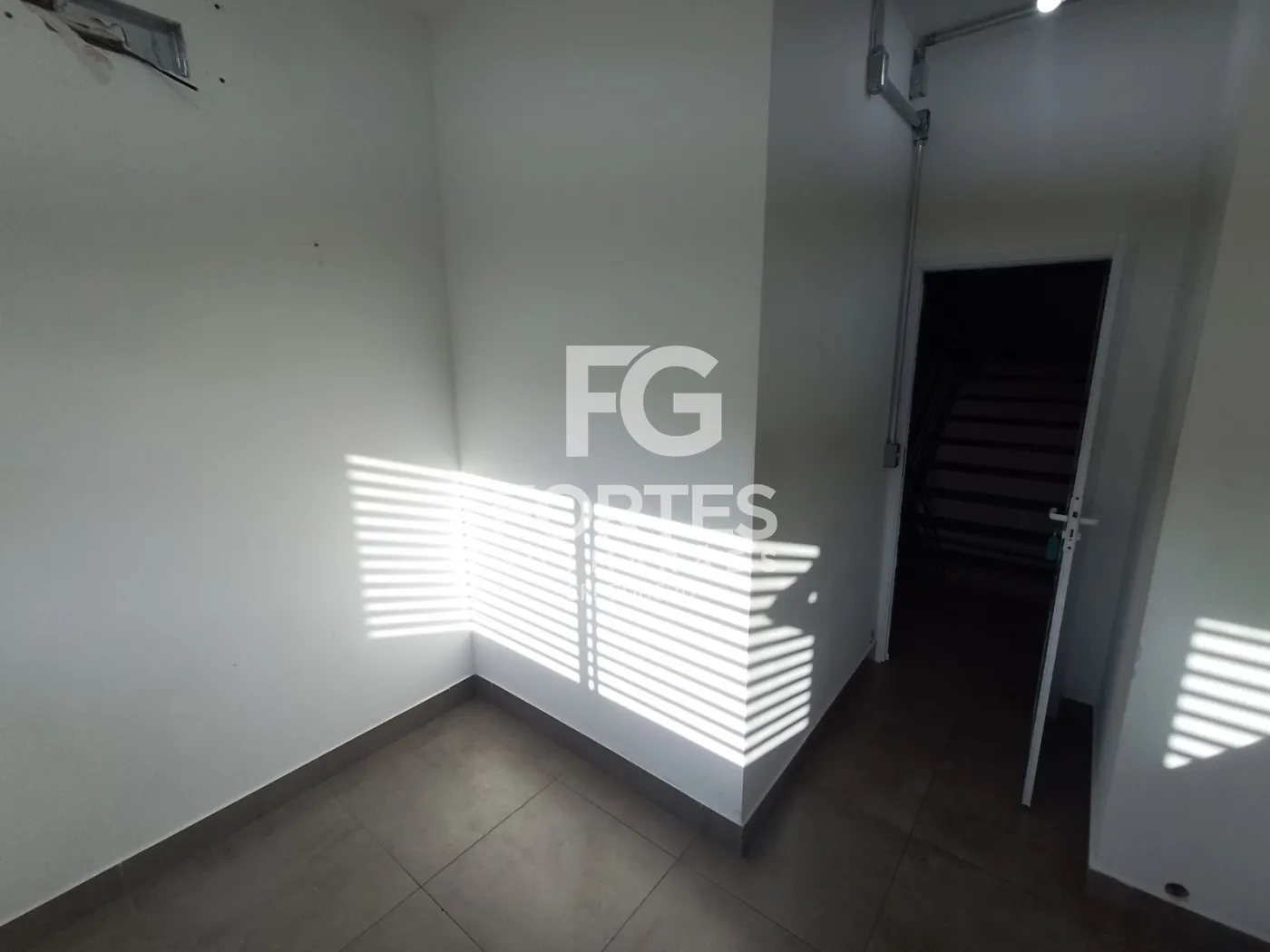 Alugar Comercial / Sal&atilde;o em Ribeir&atilde;o Preto R$ 3.000,00 - Foto 10