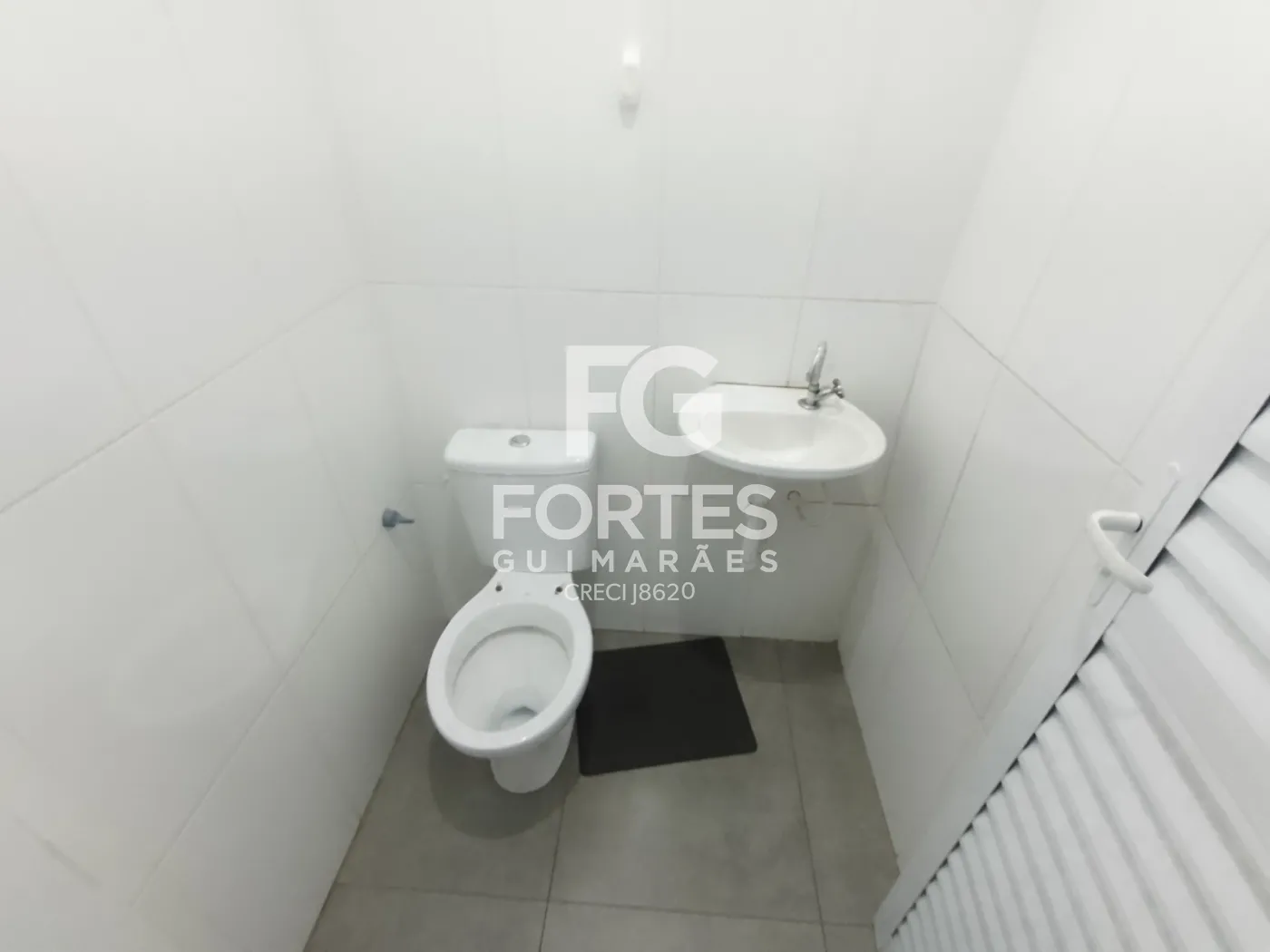 Alugar Comercial / Sal&atilde;o em Ribeir&atilde;o Preto R$ 3.000,00 - Foto 16