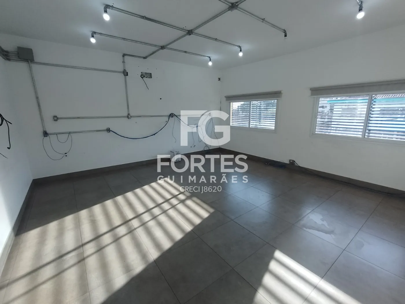 Alugar Comercial / Sal&atilde;o em Ribeir&atilde;o Preto R$ 3.000,00 - Foto 22