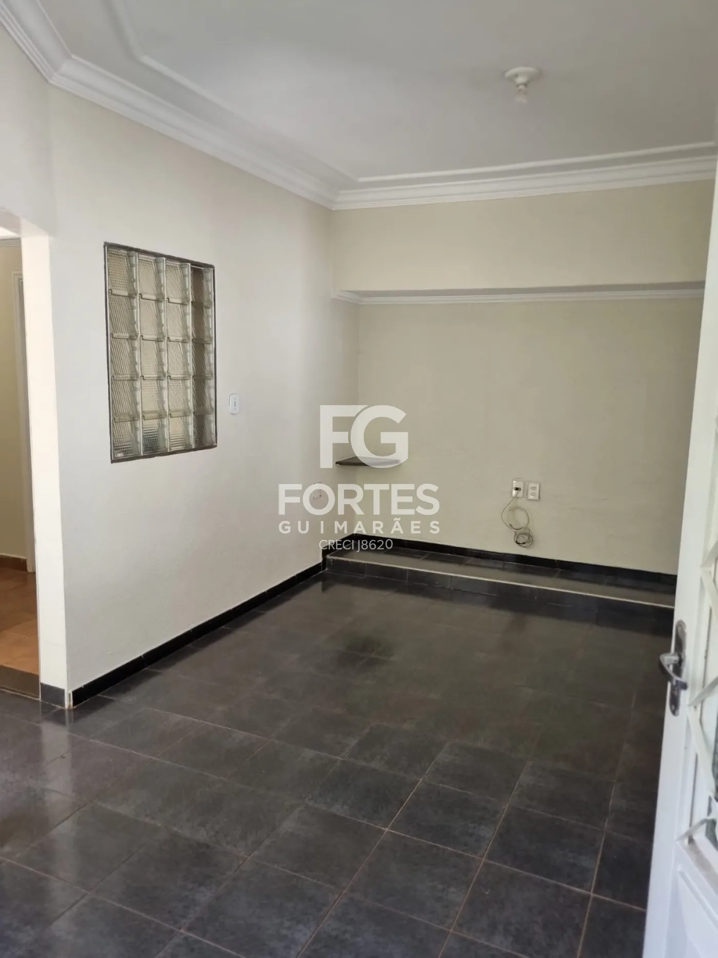 Alugar Casas / Padr&atilde;o em Ribeir&atilde;o Preto R$ 3.500,00 - Foto 4