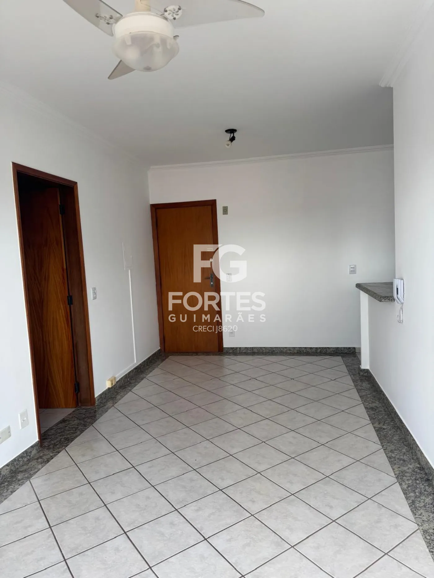 Alugar Apartamentos / Padr&atilde;o em Ribeir&atilde;o Preto R$ 1.500,00 - Foto 1
