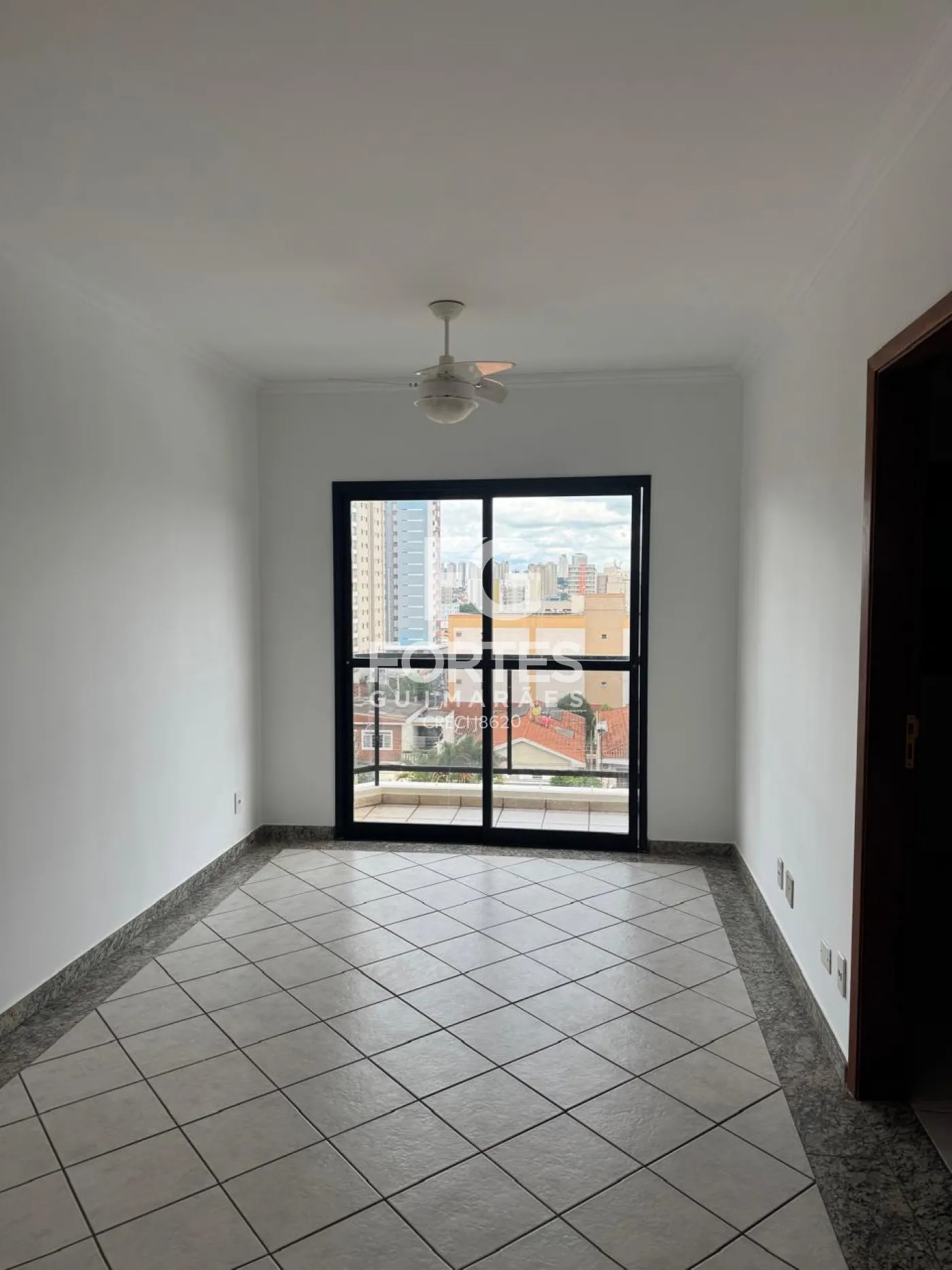 Alugar Apartamentos / Padr&atilde;o em Ribeir&atilde;o Preto R$ 1.500,00 - Foto 2