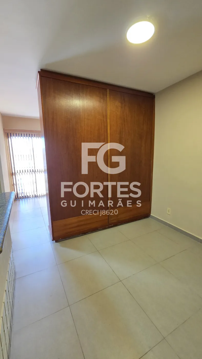 Alugar Apartamentos / Padr&atilde;o em Ribeir&atilde;o Preto R$ 900,00 - Foto 4