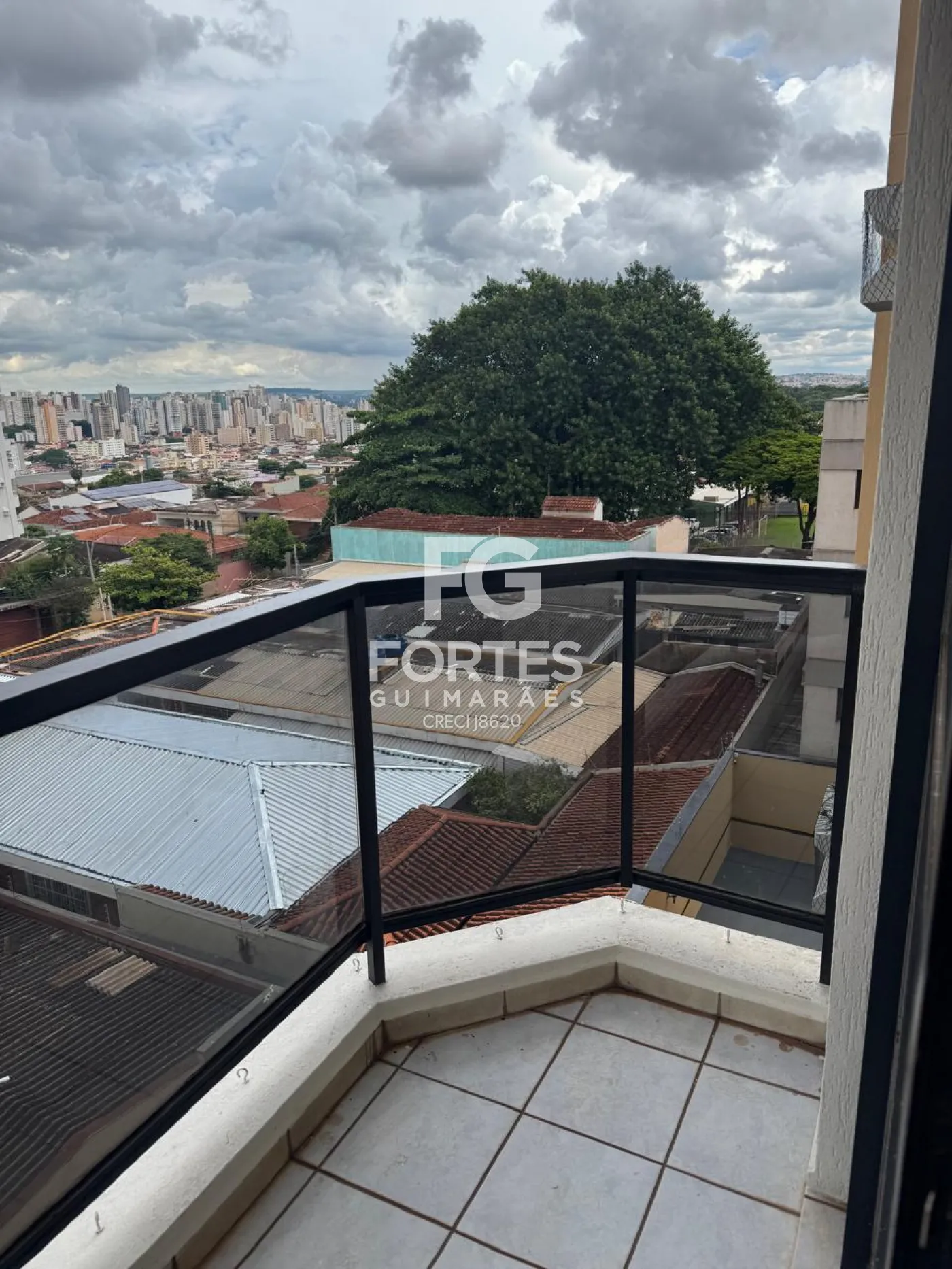 Alugar Apartamentos / Padr&atilde;o em Ribeir&atilde;o Preto R$ 1.500,00 - Foto 3