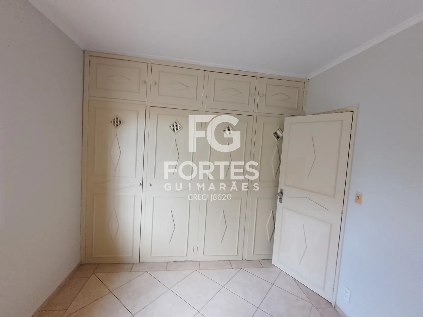 Alugar Casas / Padr&atilde;o em Ribeir&atilde;o Preto R$ 2.800,00 - Foto 20