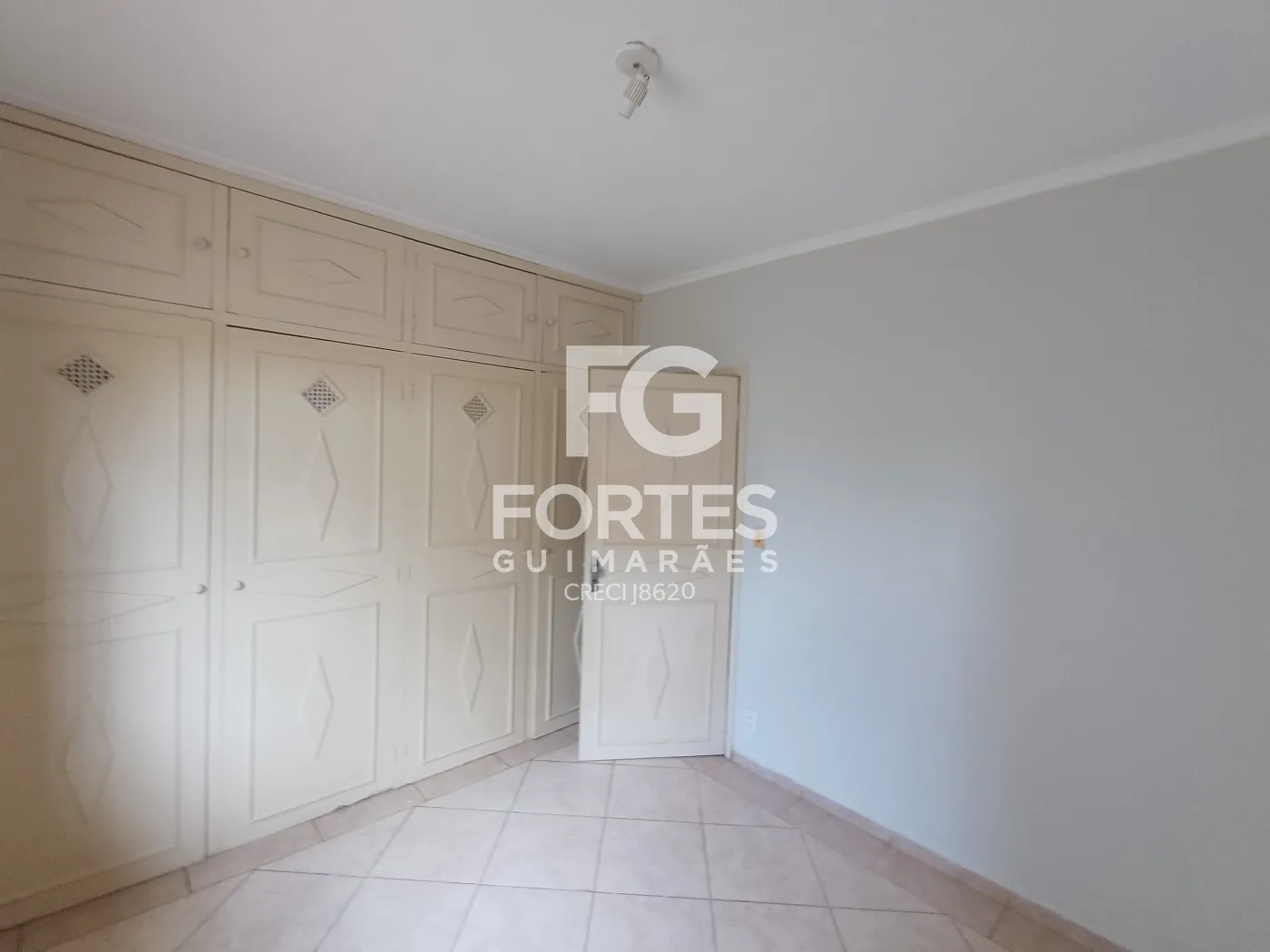 Alugar Casas / Padr&atilde;o em Ribeir&atilde;o Preto R$ 2.800,00 - Foto 21