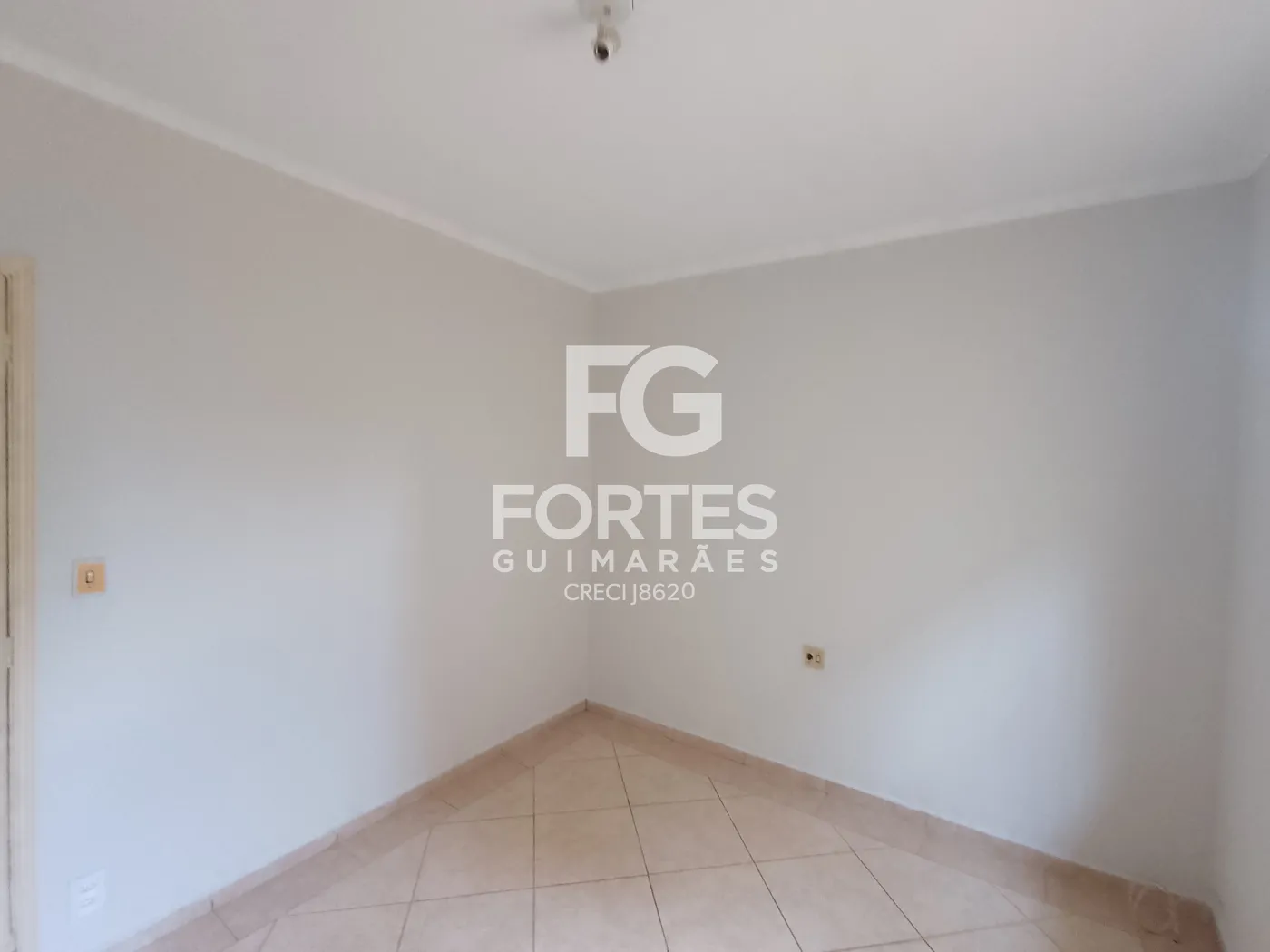 Alugar Casas / Padr&atilde;o em Ribeir&atilde;o Preto R$ 2.800,00 - Foto 22