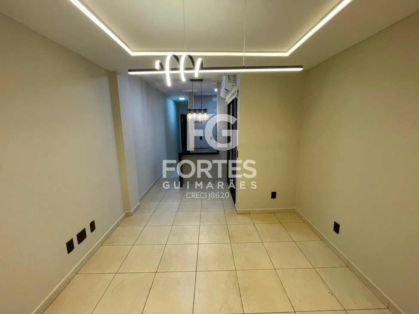 Alugar Apartamentos / Padr&atilde;o em Ribeir&atilde;o Preto R$ 1.900,00 - Foto 1