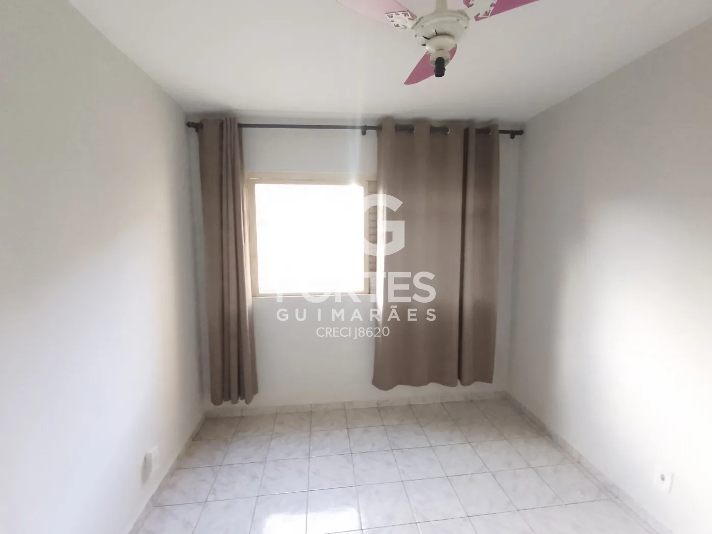 Alugar Apartamentos / Padr&atilde;o em Ribeir&atilde;o Preto R$ 900,00 - Foto 6