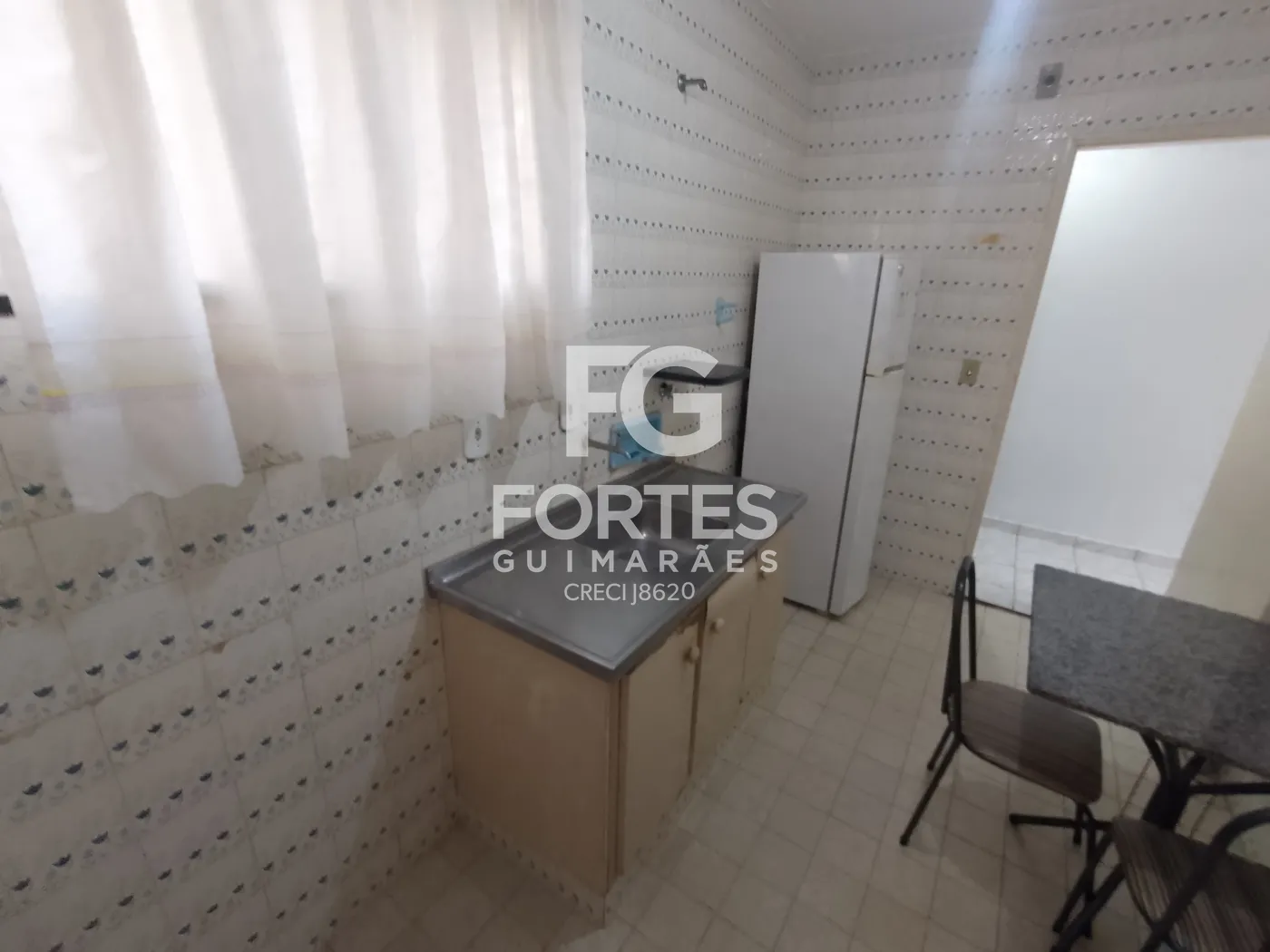 Alugar Apartamentos / Padr&atilde;o em Ribeir&atilde;o Preto R$ 900,00 - Foto 15