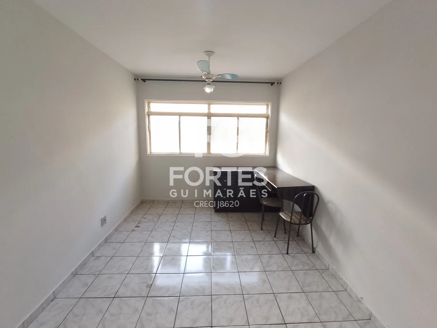 Alugar Apartamentos / Padr&atilde;o em Ribeir&atilde;o Preto R$ 900,00 - Foto 2
