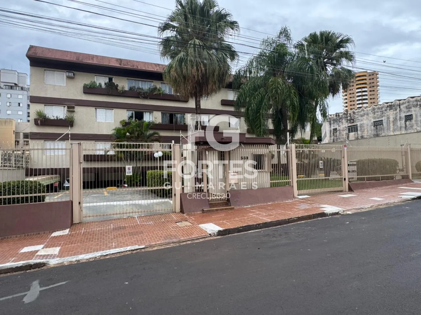 Alugar Apartamentos / Mobiliado em Ribeir&atilde;o Preto R$ 2.400,00 - Foto 1