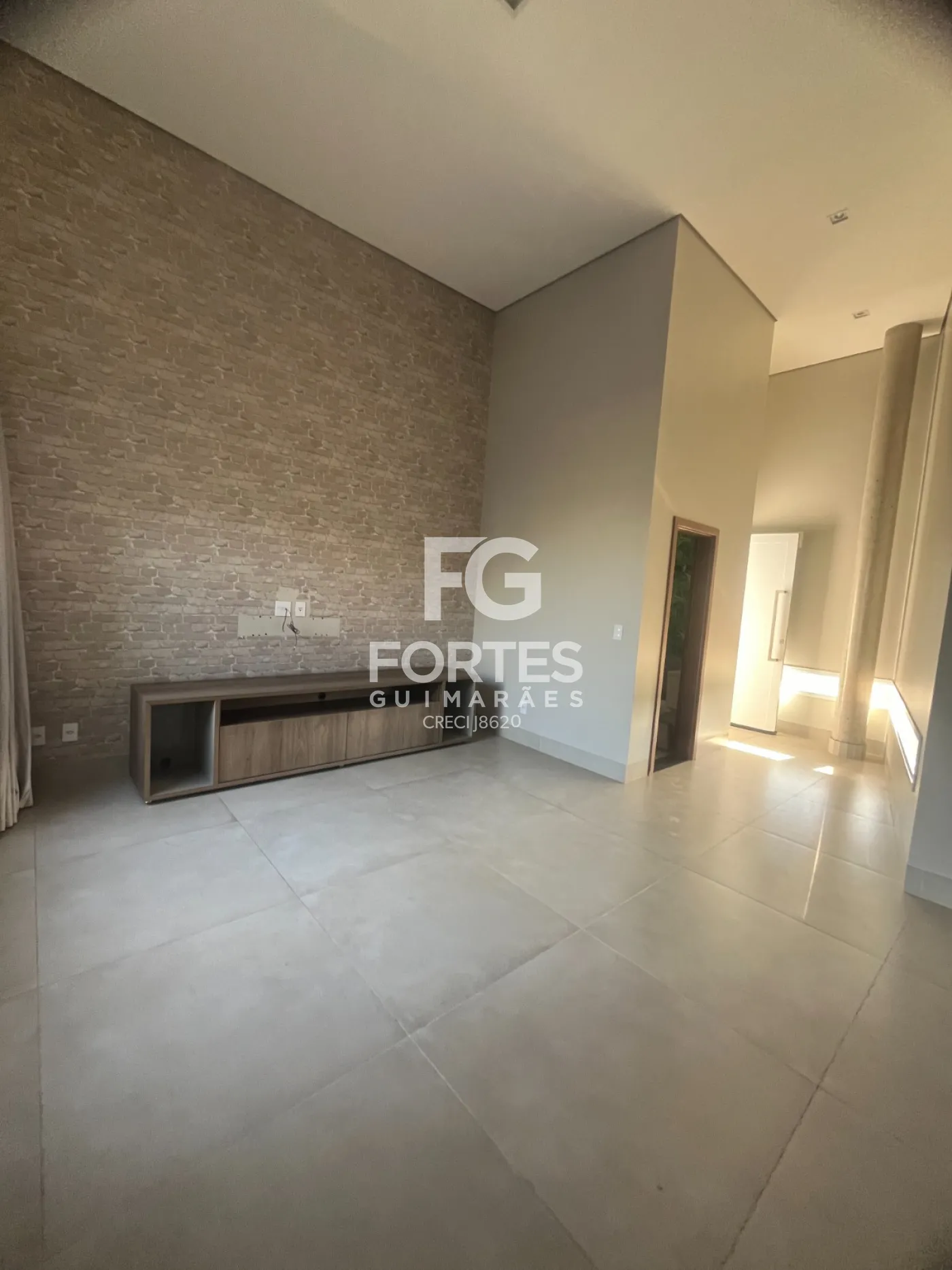 Alugar Casas / Condom&iacute;nio em Bonfim Paulista R$ 8.500,00 - Foto 2