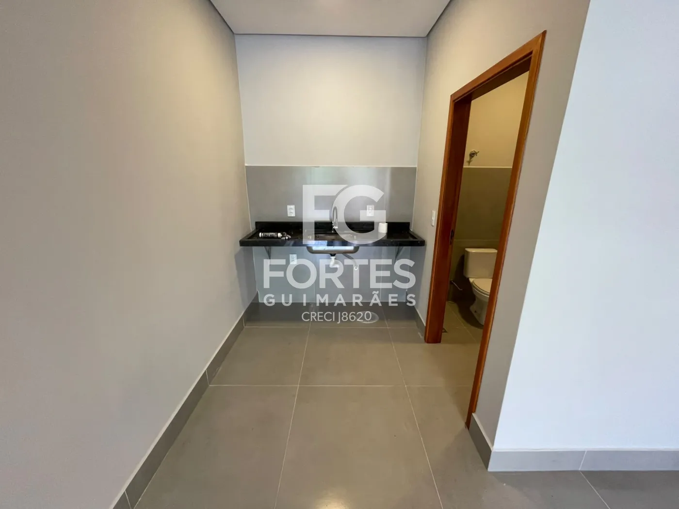 Alugar Comercial / Sala em Ribeir&atilde;o Preto R$ 2.800,00 - Foto 14