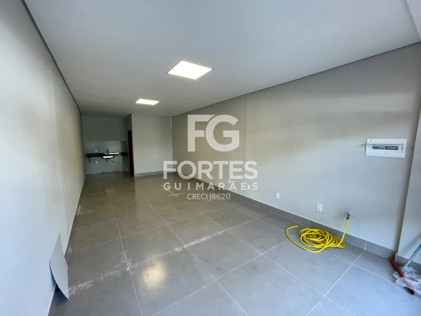 Alugar Comercial / Sala em Ribeir&atilde;o Preto R$ 2.800,00 - Foto 6