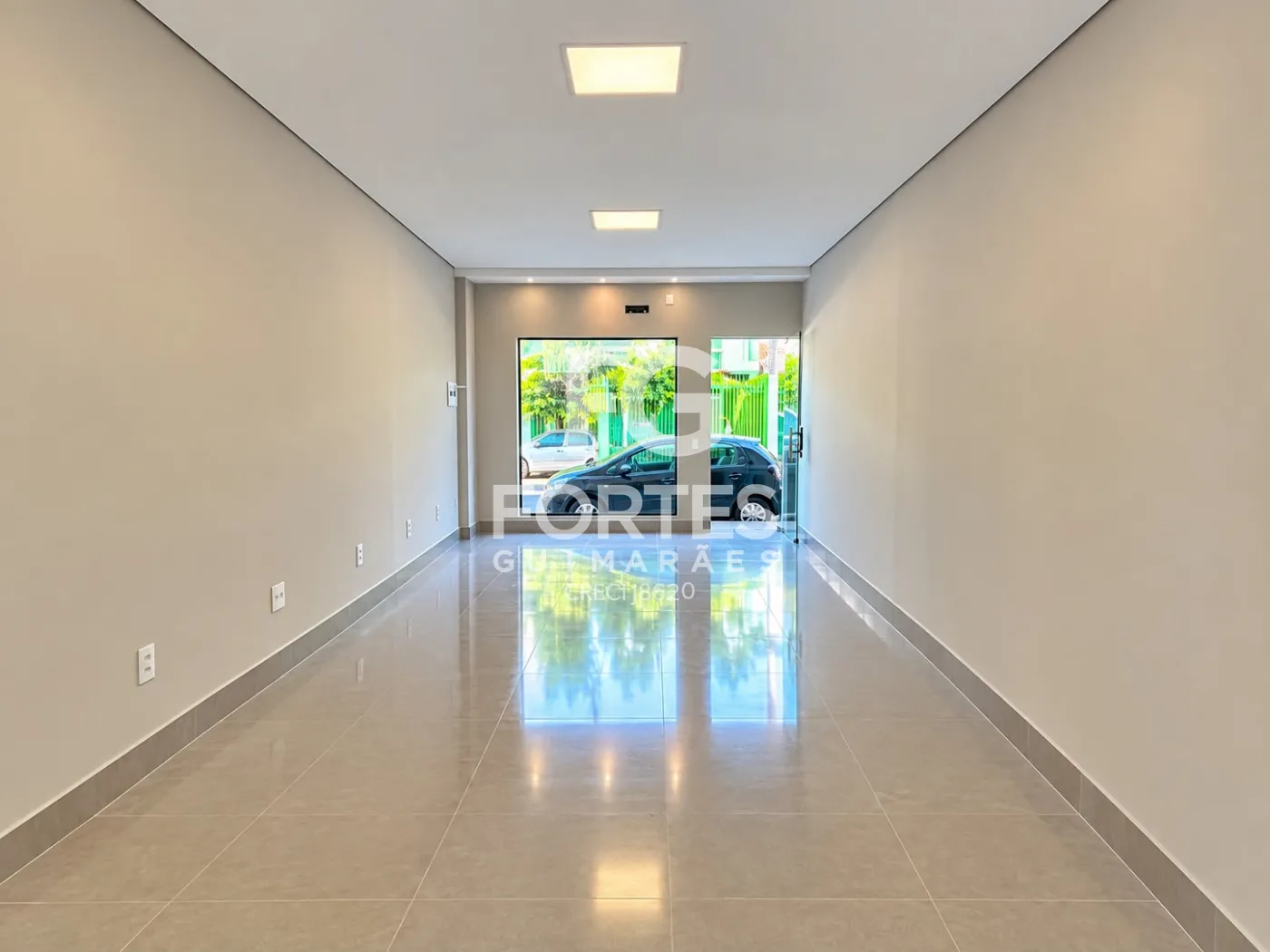 Alugar Comercial / Sala em Ribeir&atilde;o Preto R$ 2.800,00 - Foto 4