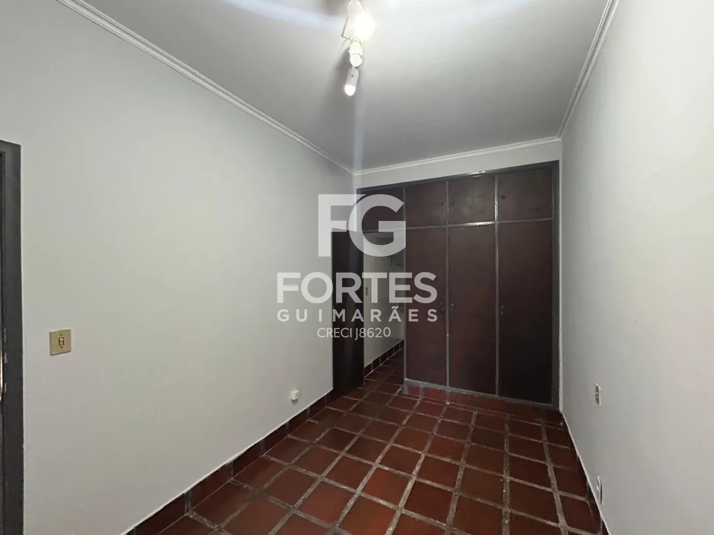 Alugar Casas / Padr&atilde;o em Ribeir&atilde;o Preto R$ 3.800,00 - Foto 39