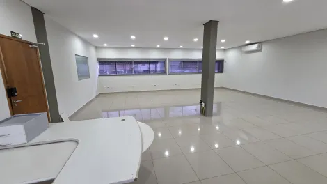 Cravinhos Distrito Industrial comercial Locacao R$ 3.500,00 Condominio R$300,00 