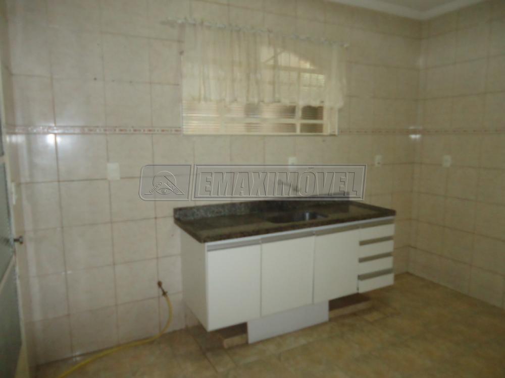 Alugar Casa / em Bairros em Sorocaba R$ 650,00 - Foto 7