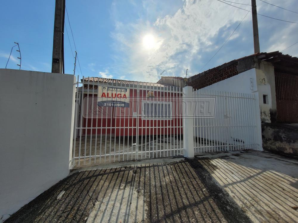 Alugar Casa / em Bairros em Sorocaba R$ 1.400,00 - Foto 1
