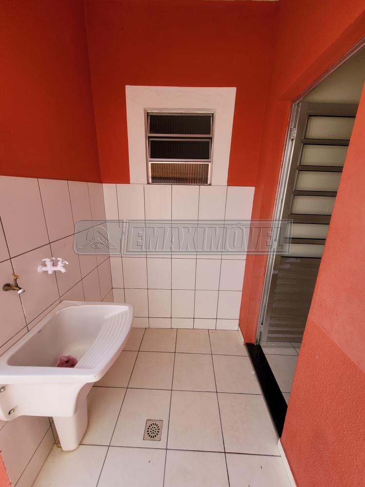 Alugar Casa / em Bairros em Sorocaba R$ 1.400,00 - Foto 14
