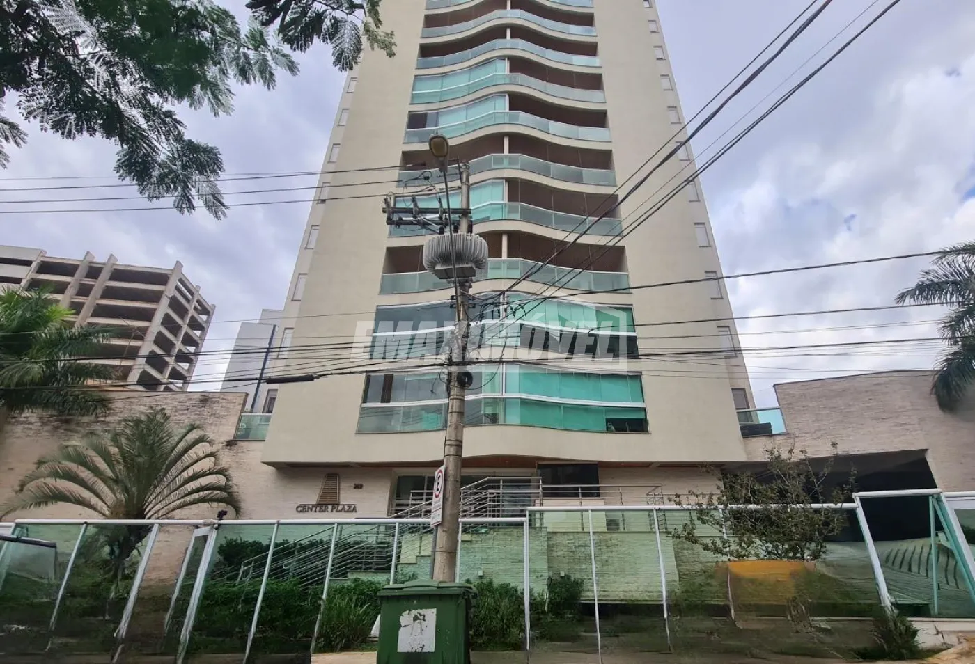 Alugar Apartamento / Padr&atilde;o em Sorocaba R$ 3.900,00 - Foto 1