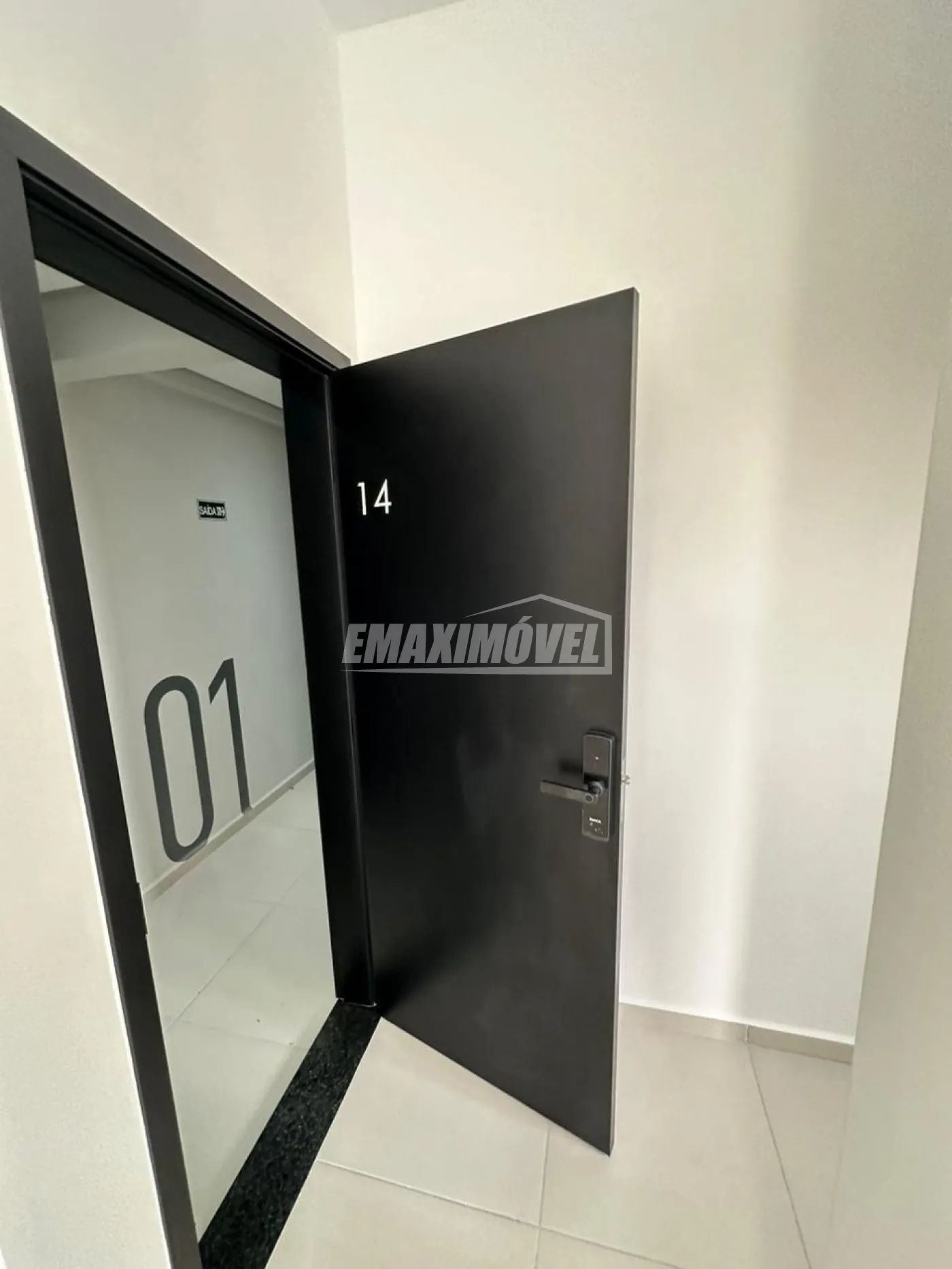 Alugar Apartamento / Padr&atilde;o em Sorocaba R$ 2.700,00 - Foto 2