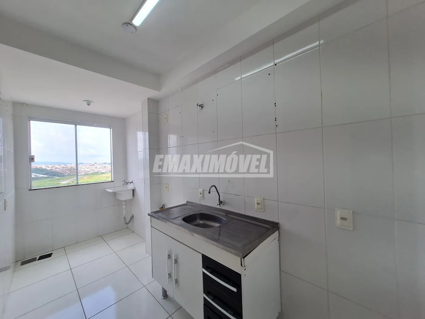 Alugar Apartamento / Padr&atilde;o em Sorocaba R$ 1.200,00 - Foto 3