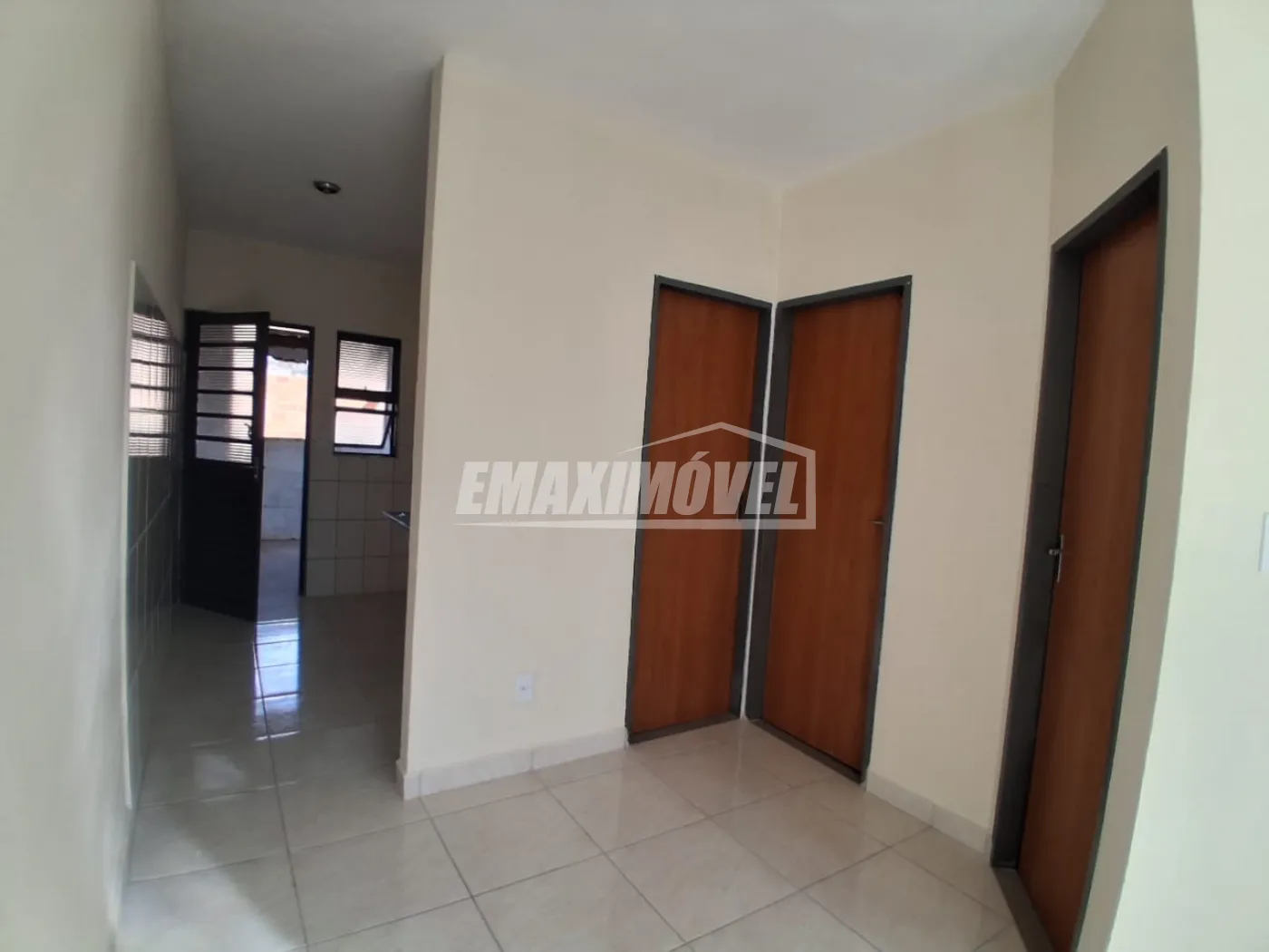 Alugar Casa / em Bairros em Sorocaba R$ 1.300,00 - Foto 5