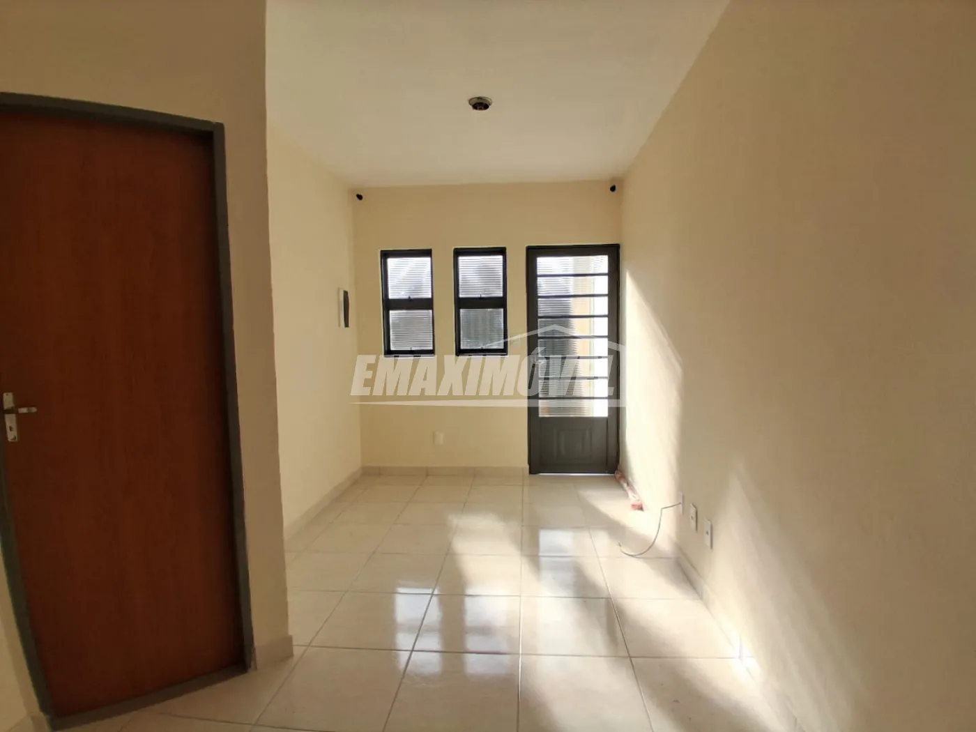 Alugar Casa / em Bairros em Sorocaba R$ 1.300,00 - Foto 4