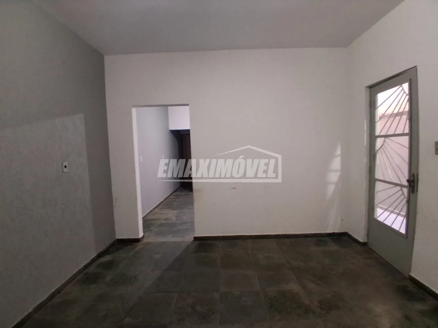 Alugar Casa / em Bairros em Sorocaba R$ 1.200,00 - Foto 4