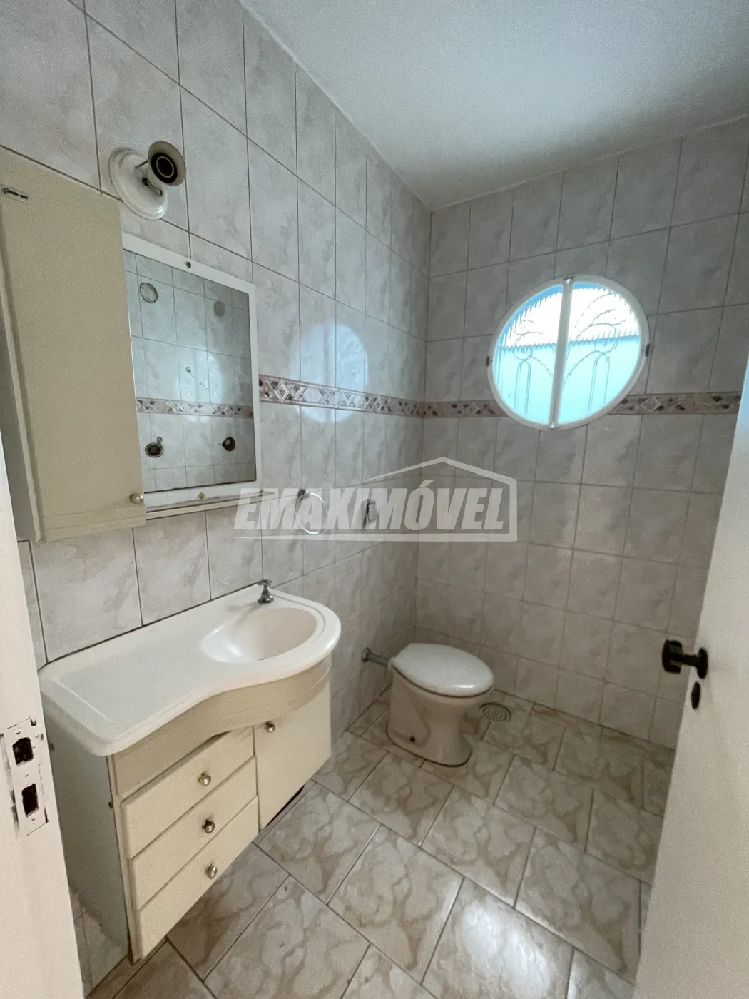 Alugar Casa / em Bairros em Sorocaba R$ 2.100,00 - Foto 4