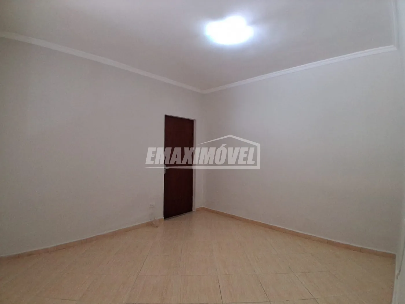 Alugar Casa / em Bairros em Votorantim R$ 2.300,00 - Foto 6