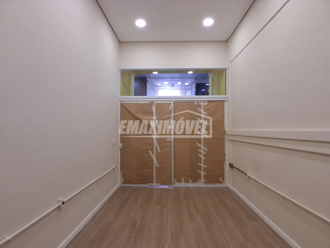 Alugar Sala Comercial / em Condom&iacute;nio em Sorocaba R$ 1.210,00 - Foto 6