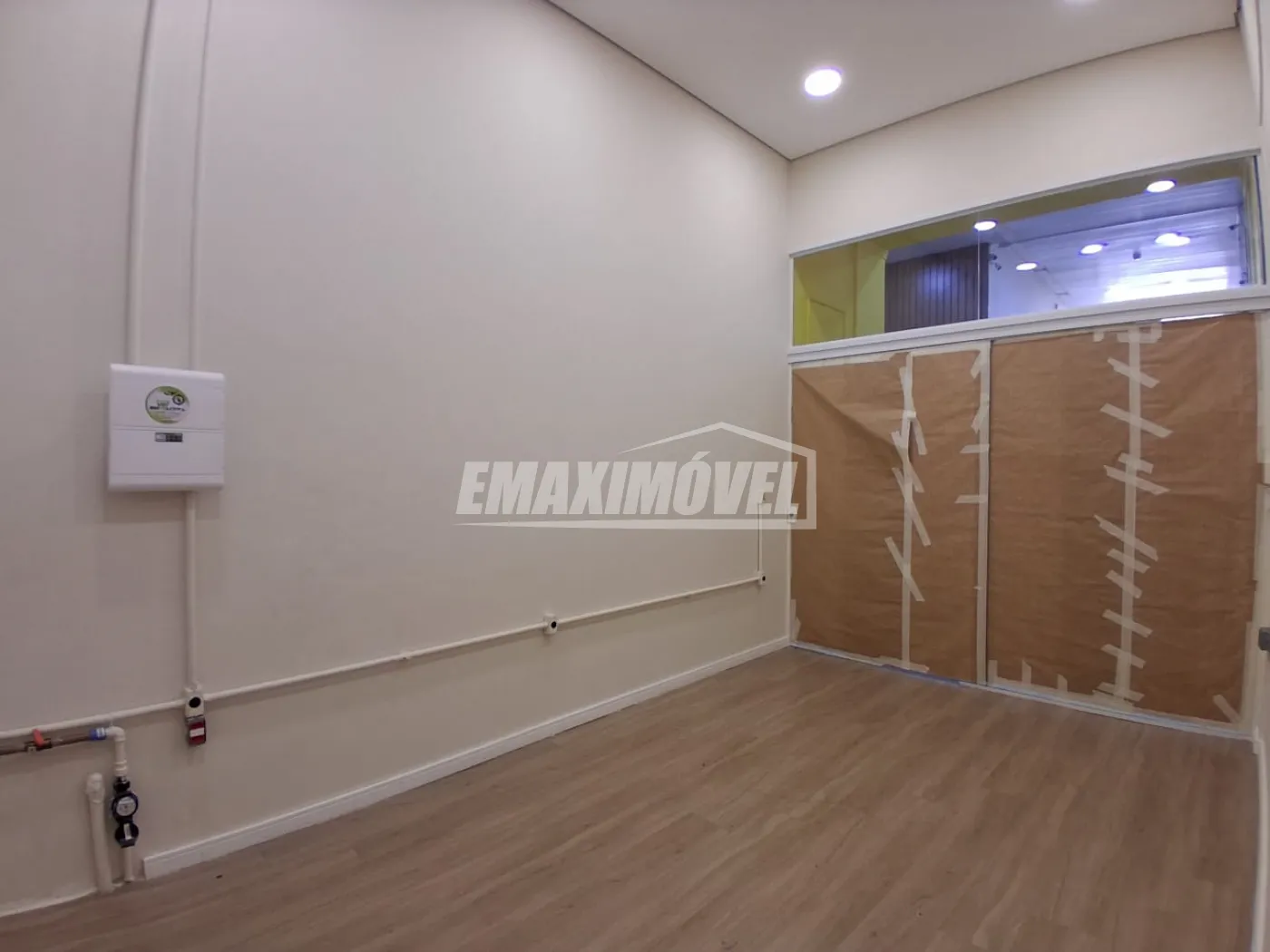 Alugar Sala Comercial / em Condom&iacute;nio em Sorocaba R$ 1.210,00 - Foto 7
