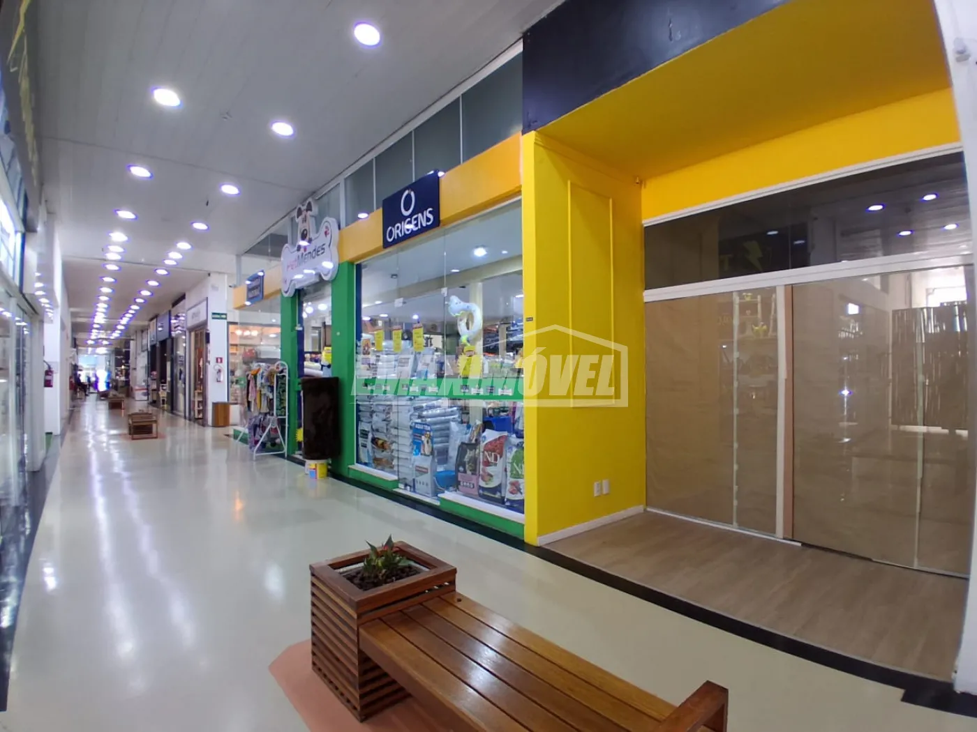 Alugar Sala Comercial / em Condom&iacute;nio em Sorocaba R$ 1.210,00 - Foto 1