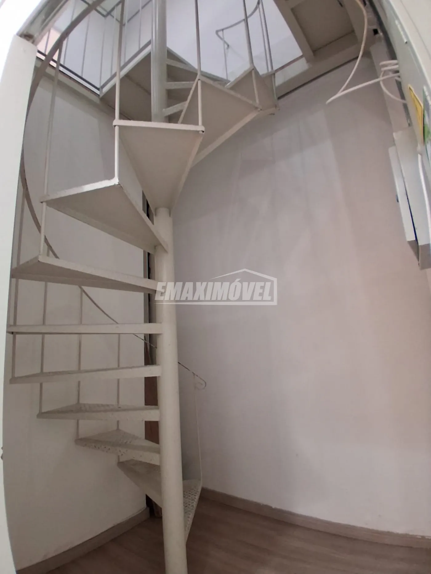 Alugar Sala Comercial / em Condom&iacute;nio em Sorocaba R$ 2.055,00 - Foto 9