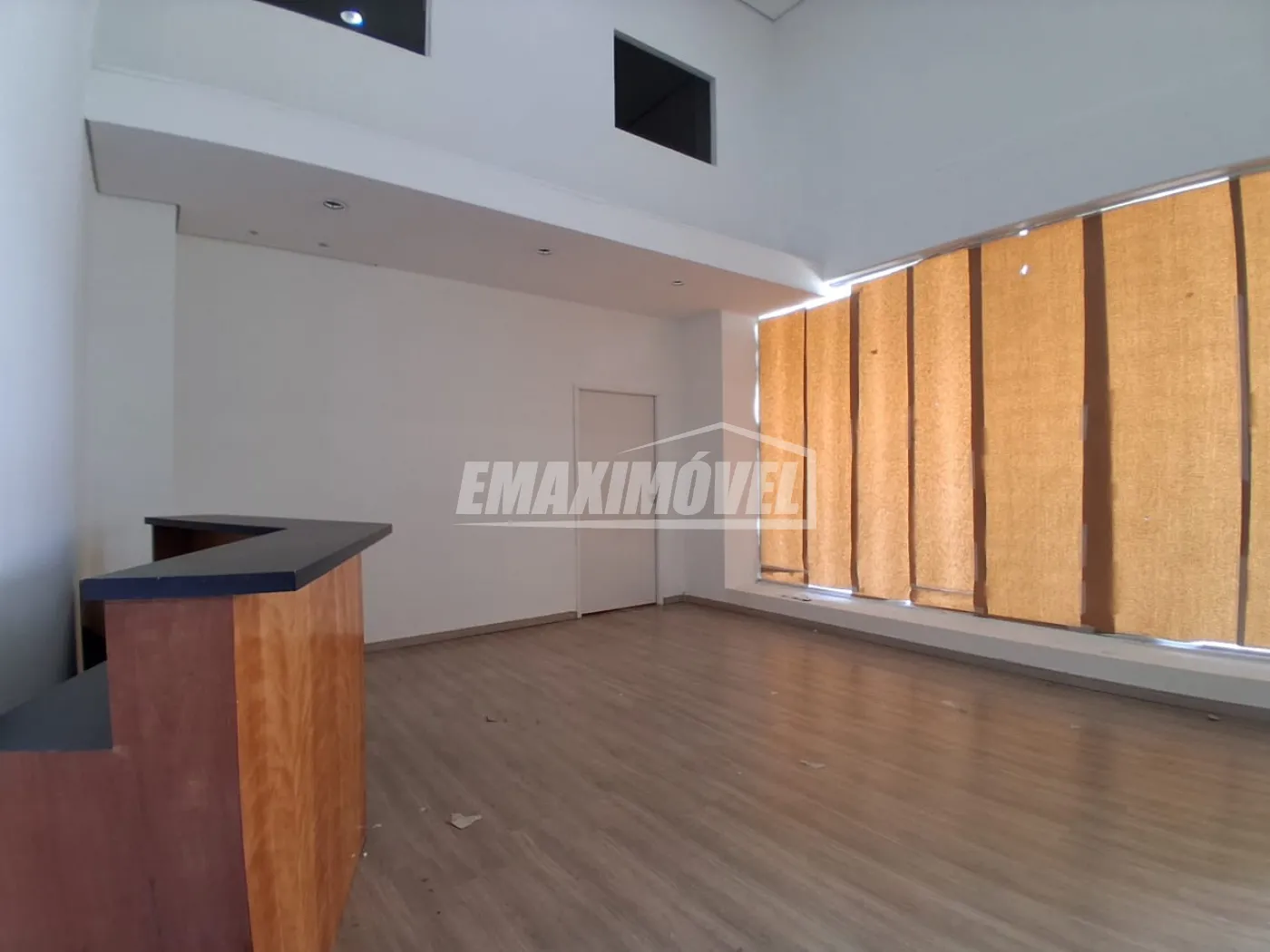 Alugar Sala Comercial / em Condom&iacute;nio em Sorocaba R$ 2.055,00 - Foto 6