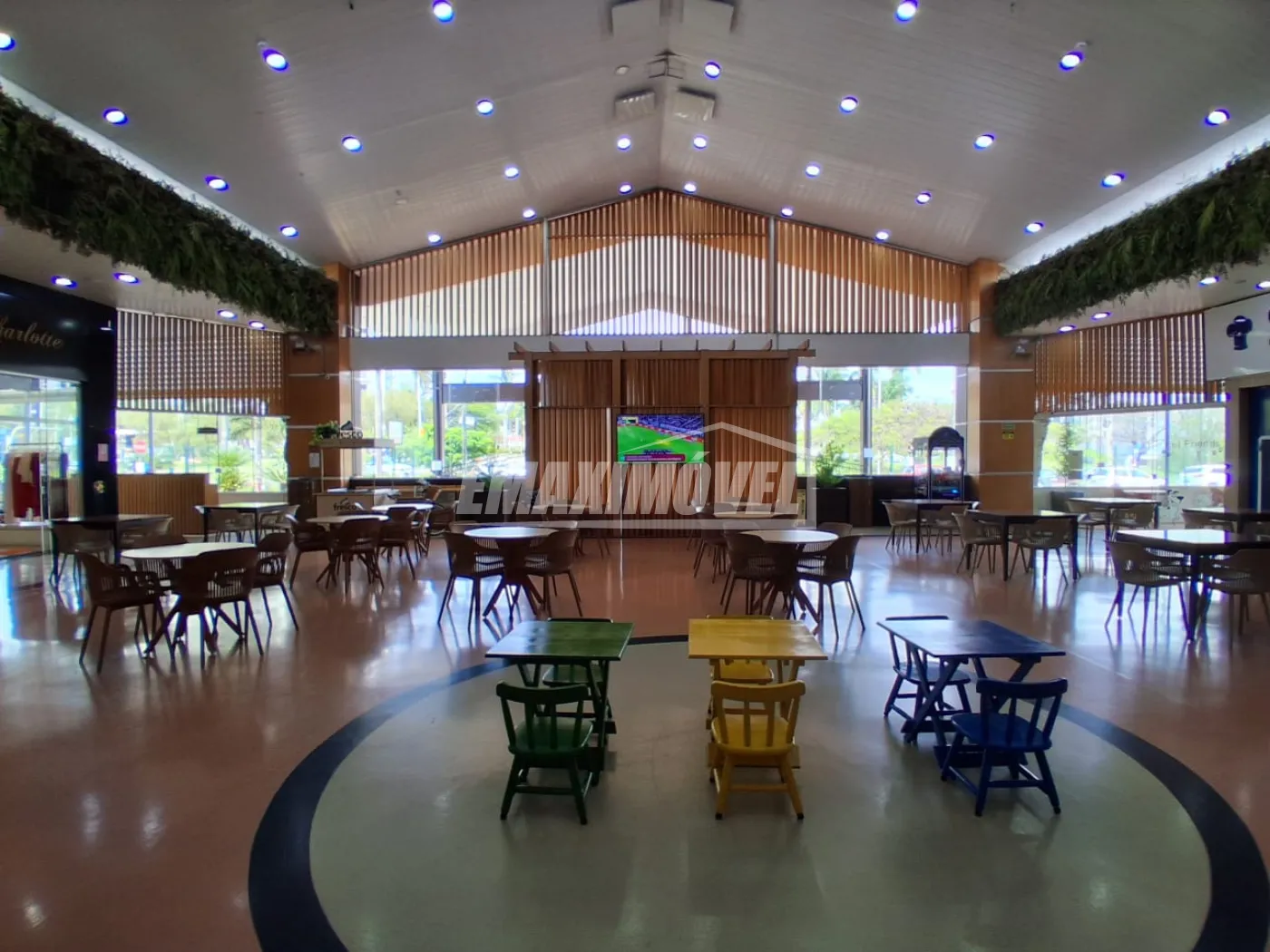 Alugar Sala Comercial / em Condom&iacute;nio em Sorocaba R$ 2.055,00 - Foto 19
